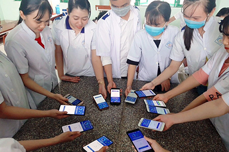 Ứng dụng truy vết Covid-19 Bluezone đã có gần 32 triệu lượt tải