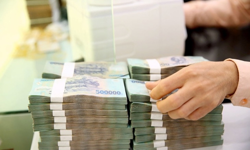 Công ty niêm yết hút hơn 100.000 tỷ qua phát hành tăng vốn, cẩn trọng nhóm ngân hàng