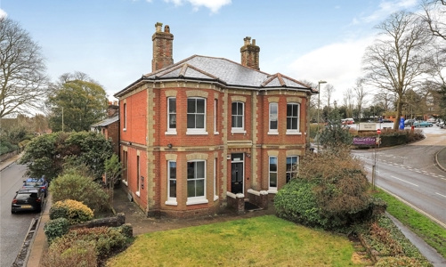 Thị trường địa ốc toàn cầu lên cơn “sốt”