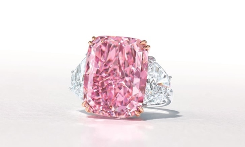 Viên kim cương hồng “không tì vết” được bán với giá 29,3 triệu USD