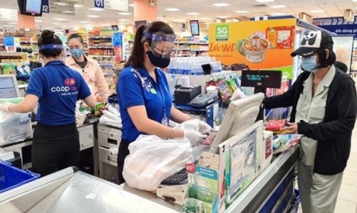 Doanh nghiệp ngành bán lẻ khẩn thiết đề xuất được ưu tiên tiêm vaccine Covid-19