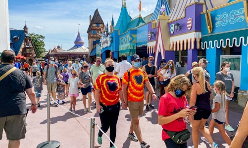 Chiến dịch tiêm chủng thần tốc đưa nước Mỹ 