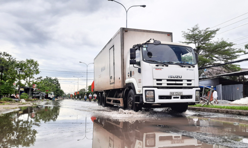 Sớm nâng cấp “tuyến đường đau khổ” qua địa phận Cà Mau