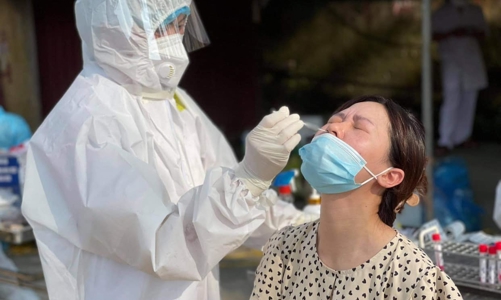 Đề xuất 945 tỷ đồng trả bảo hiểm xã hội cho 300.000 lao động cách ly y tế