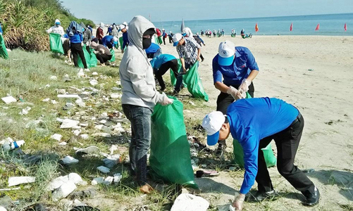 Nghịch lý trong xử lý rác thải nhựa: Phế liệu đầy rẫy nhưng dây chuyền tái chế 