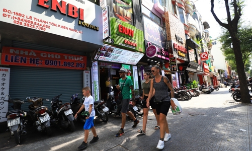 TP.HCM: Mặt bằng nhà phố cho thuê ế ẩm 