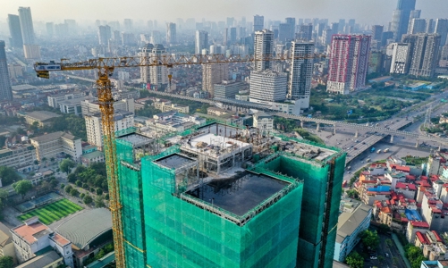 Giá vật liệu xây dựng tăng cao và lợi thế của dự án đã cất nóc