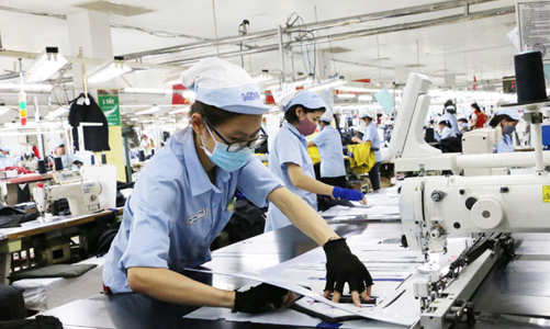 Tháo gỡ bất cập bảo hiểm thất nghiệp: Đào tạo kỹ năng thay vì chỉ trợ cấp tiền?