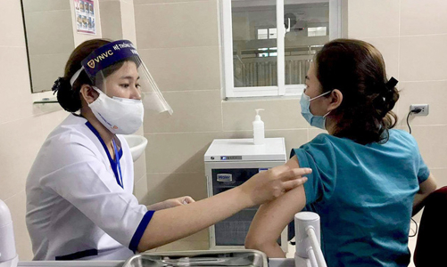 Phân biệt vaccine chính hãng Pfizer: cách nào?