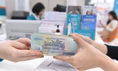 Căng sức thu ngân sách “chặng nước rút”