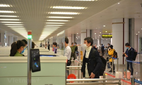 Thí điểm cách ly 7 ngày đối với người nhập cảnh tiêm đủ liều vaccine Covid-19