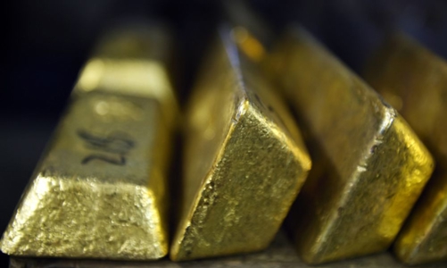 Vàng tiếp tục lao dốc, USD tự do và ngân hàng đồng loạt đi lên