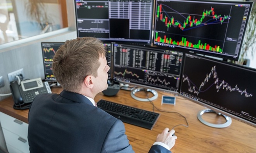 Chặn hành vi thao túng giá cổ phiếu của nhà đầu tư nước ngoài