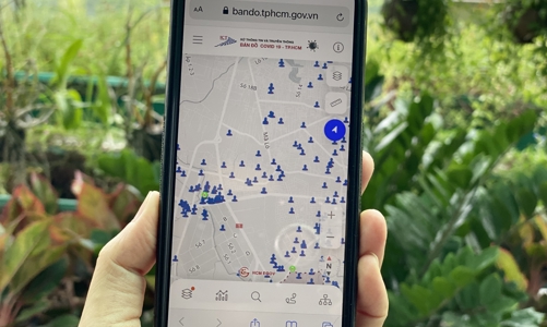 TP.HCM đề xuất giám sát người cách ly tại nhà bằng thiết bị di động và vòng đeo tay