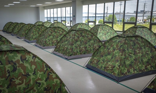 Samsung, đối tác của Apple cho công nhân Việt Nam ngủ tại nhà máy để phòng tránh Covid