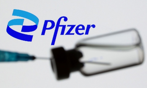 Pfizer tính xin phê chuẩn mũi tiêm nhắc lại vì hiệu quả vaccine giảm sau 6 tháng
