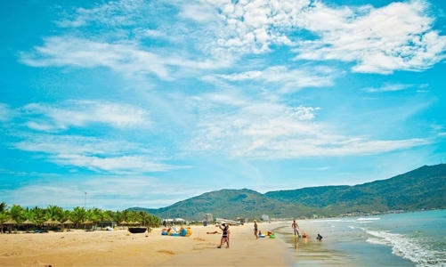 Đà Nẵng: từ sáng nay người dân được phép tắm biển trở lại