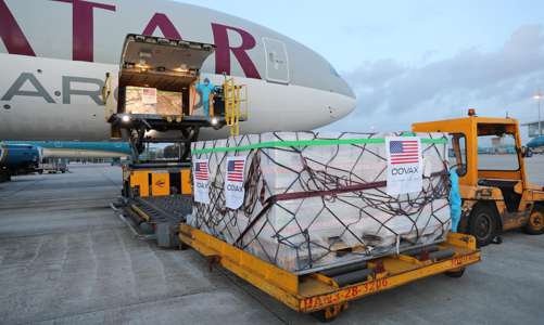 Chuyển khẩn cấp 1 triệu liều vaccine Covid-19 Moderna cho TP.HCM