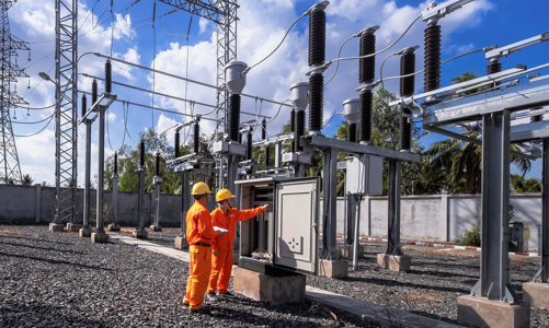 Nắng nóng gay gắt, sản lượng tiêu thụ điện tiếp tục tăng cao