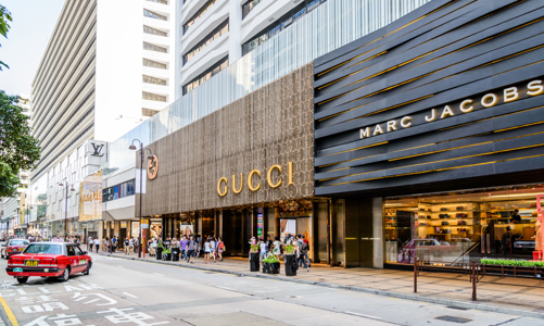 Thời trang xa xỉ chuyển động theo mùa dịch 