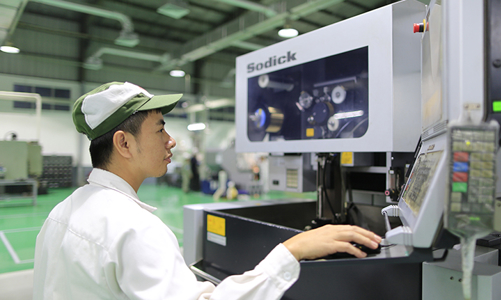 Covid-19 tái bùng phát, kịch bản xấu có 40% doanh nghiệp Hà Nội bị ảnh hưởng