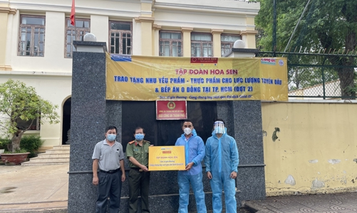 Tập đoàn Hoa Sen nối dài “San sẻ yêu thương - Chung tay cùng vượt qua đại dịch”