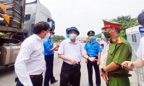 Chủ tịch Hà Nội Chu Ngọc Anh: Khẩn trương lên phương án thông xe “luồng xanh” nhanh nhất