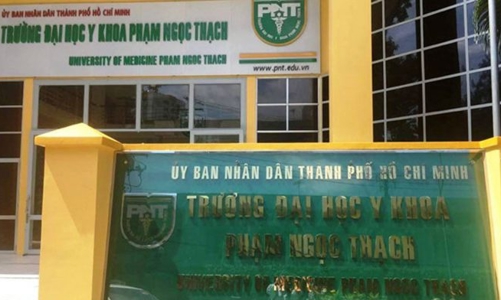 Trao Quyết định công nhận Hiệu trưởng Trường Đại học Y khoa Phạm Ngọc Thạch