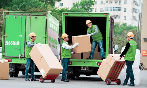 Bộ Công Thương đề nghị ưu tiên tiêm vaccine cho lao động vận tải và logistics