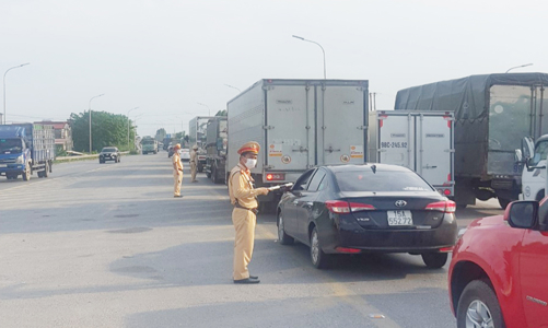 Sắp mở rộng hai cây cầu huyết mạch, hoá giải 