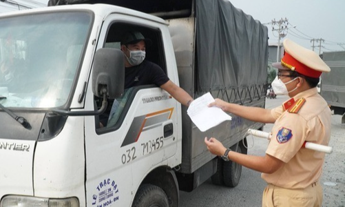 Phát hiện lái xe “luồng xanh” dương tính Covid-19, Bộ Giao thông vận tải yêu cầu giám sát chặt 
