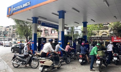 Lần thứ 3, ENEOS Corporation đăng ký mua vào cổ phiếu của PLX