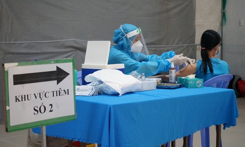 Sáng 4/8: Thêm 4.271 ca nhiễm mới, 1.044 ca trong cộng đồng