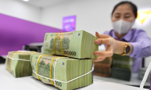 Thanh khoản dồi dào, tiền vẫn liên tục được bơm ròng ra thị trường