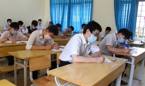 Các thí sinh bị ảnh hưởng dịch Covid-19 bước vào kỳ thi tốt nghiệp THPT đợt 2