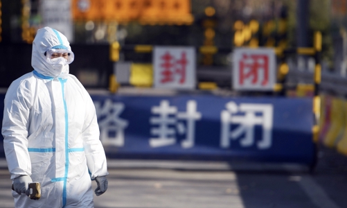 Trung Quốc xử phạt hàng chục quan chức vì lúng túng trong ứng phó với dịch Covid bùng phát