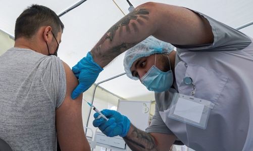 Pfizer và Moderna có thể “hốt bạc” từ mũi tiêm nhắc lại vaccine Covid-19