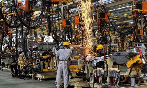 Thủ tướng yêu cầu 10 Bộ rà soát luật để gỡ khó cho đầu tư, kinh doanh trong Covid-19