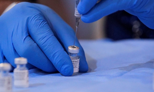 Tiêm vaccine Covid ở Mỹ quá dễ, nhiều người nước ngoài đến để tiêm thêm