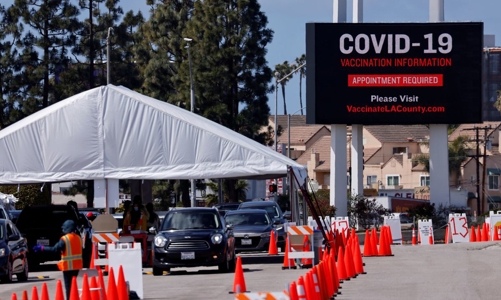 New York Times: Chính phủ Mỹ quyết định tiêm nhắc lại vaccine Covid cho phần lớn dân số