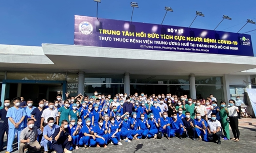 Hơn 13.000 cán bộ y tế hỗ trợ chống dịch ở các tỉnh, thành phía Nam