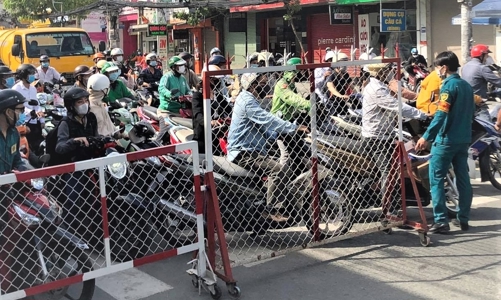TP.HCM: Thực hiện triệt để việc giãn cách xã hội từ 0h ngày 23/8
