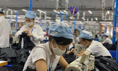 Giảm mức đóng bảo hiểm: Tăng sức đề kháng dịch