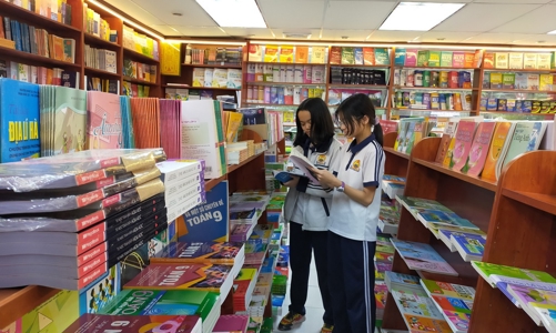 TP.HCM: Đưa sách giáo khoa vào danh mục hàng thiết yếu để tạo điều kiện cho vận chuyển