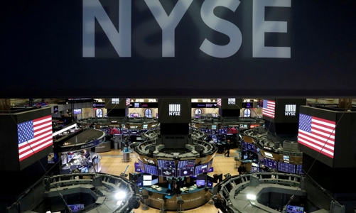 S&P 500 và Nasdaq cùng lập kỷ lục mới, giá dầu tăng mạnh