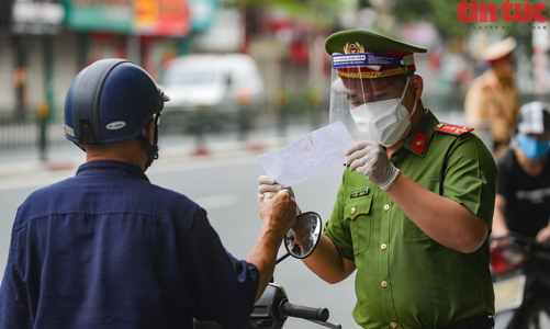 Hà Nội  dự kiến chỉ có 6 nhóm đối tượng được cấp giấy đi đường