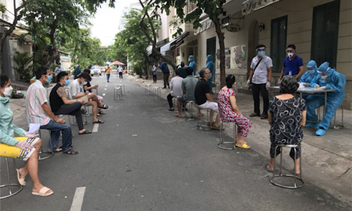 Quận 7, Huyện Củ Chi là 2 địa phương đầu tiên kiểm soát được dịch Covid-19