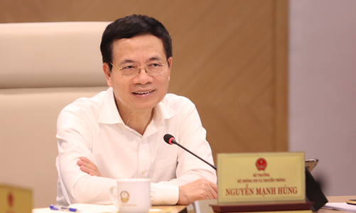 Bộ trưởng Nguyễn Mạnh Hùng: 