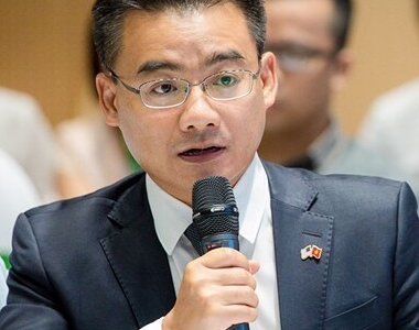 Ông Vũ Tú  Thành: Câu chuyện “tắt-bật” nền kinh tế hiện nay không còn phù hợp nữa