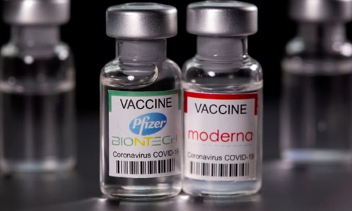 CDC Mỹ: Vaccine Moderna hiệu quả hơn vaccine Pfizer